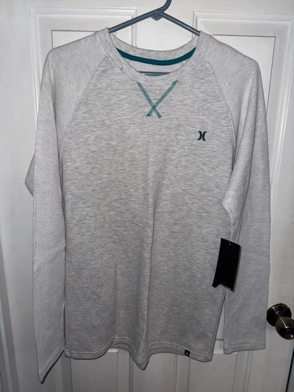 Hurley Cream Light Heather Pullover Sweater with Teal Accents